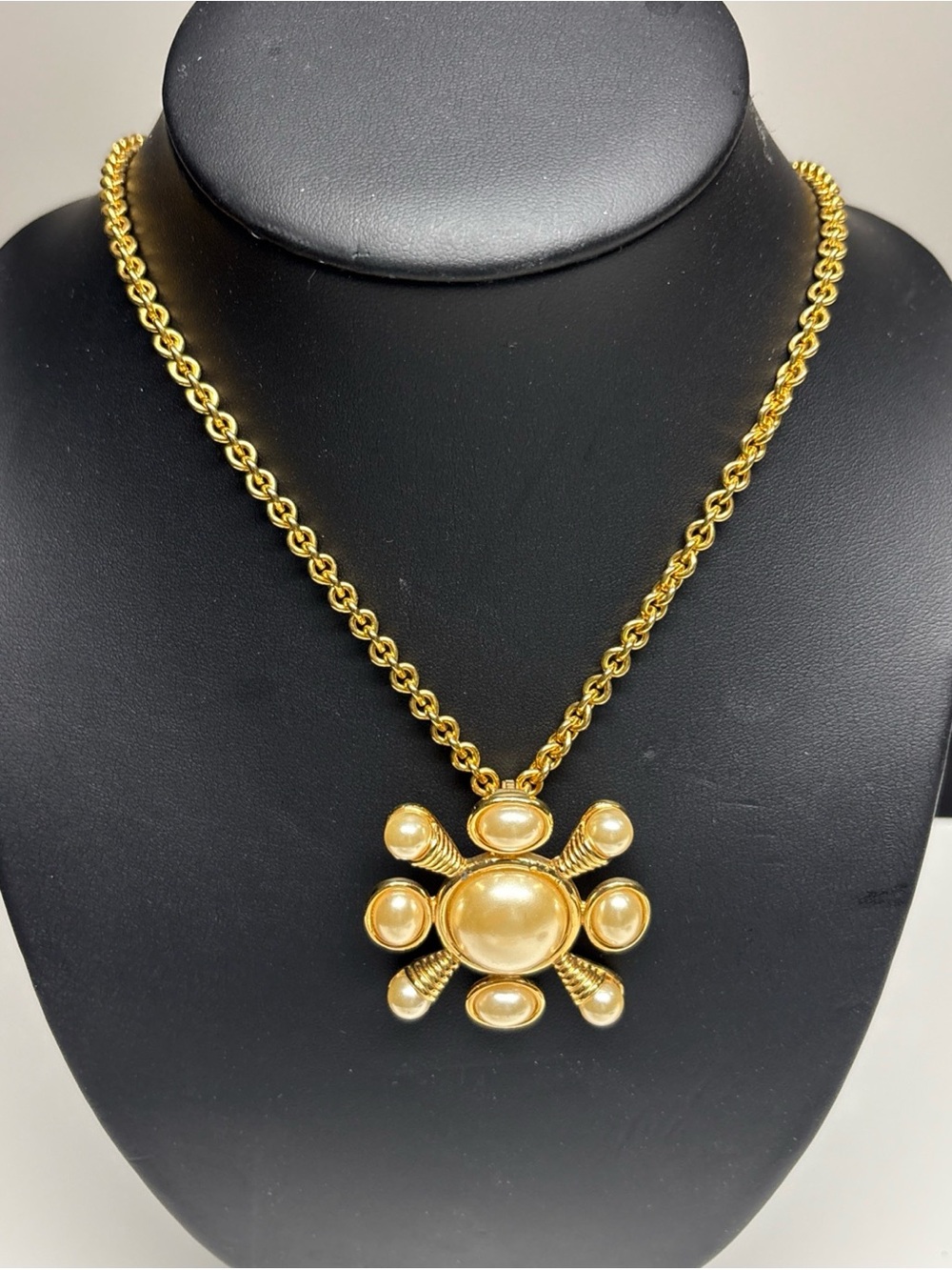 Kenneth Jay Lane Enhancer Pendant Gold-Tone Brooch Interchangeable Center Stones